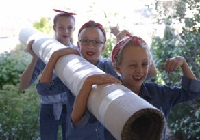 3 Sisters holding carpet | IQ Floors