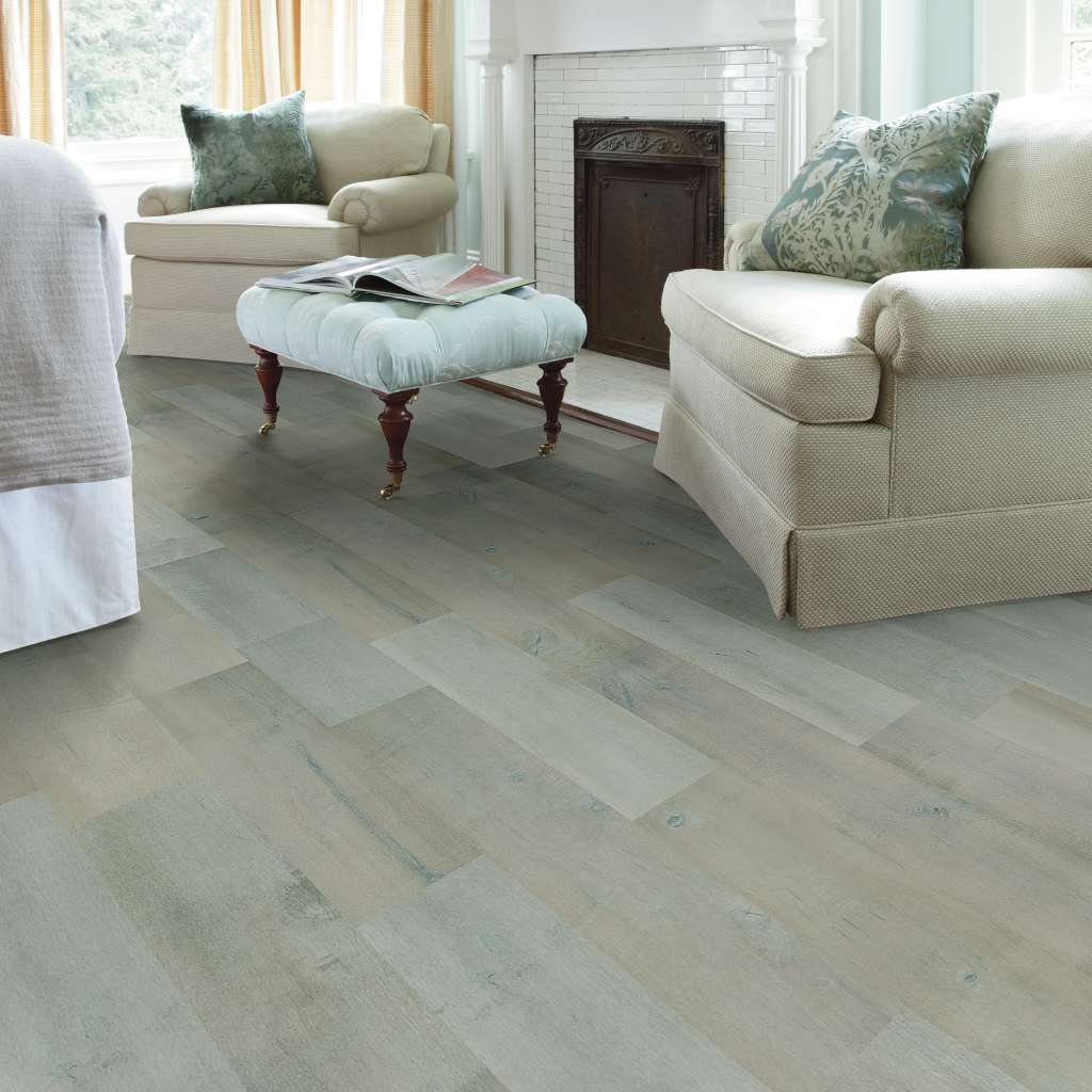 Living room hardwood flooring | IQ Floors